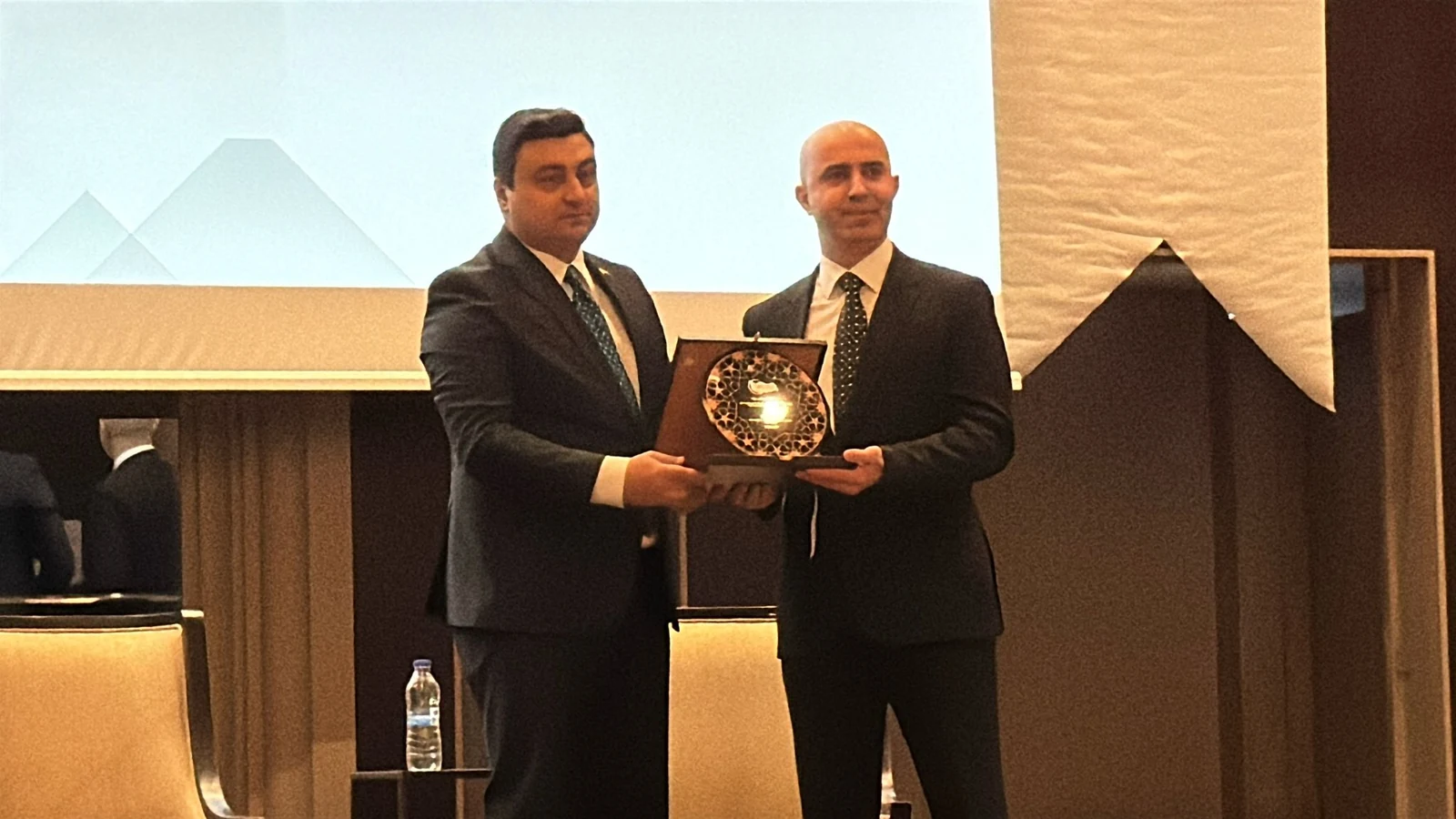 1. Çalıştay ve İş Zirvesi